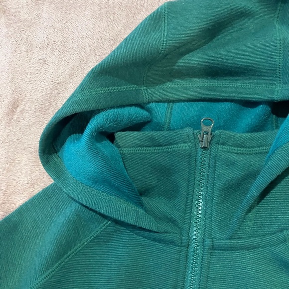 Marmot Hooded Sweater - Picture 7 of 12